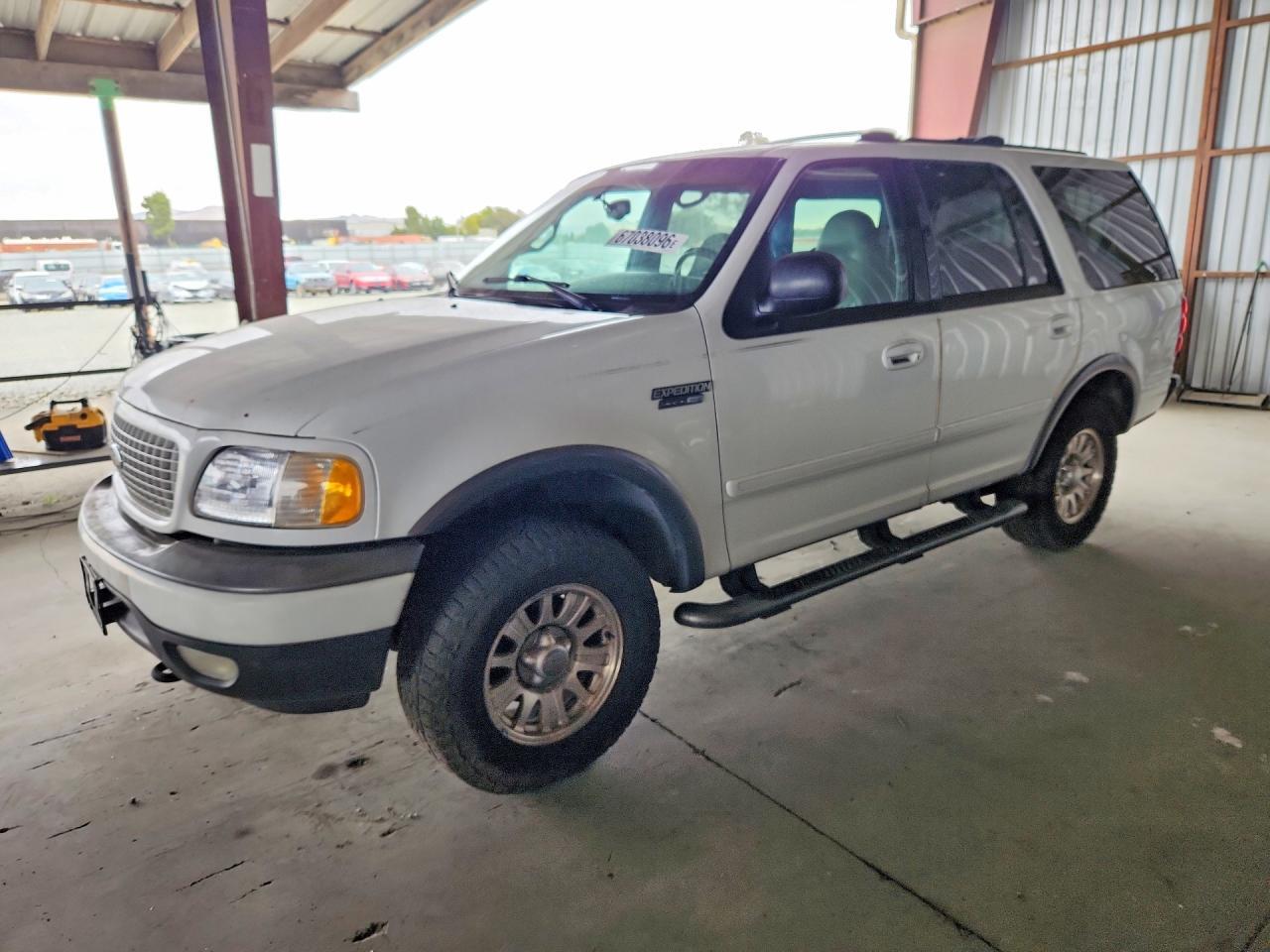 2001 FORD EXPEDITION 1FMPU16L11LA21669