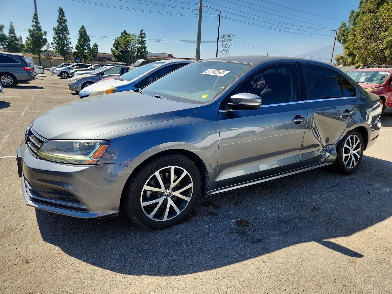 2017 VOLKSWAGEN JETTA 3VWDB7AJ9HM366461