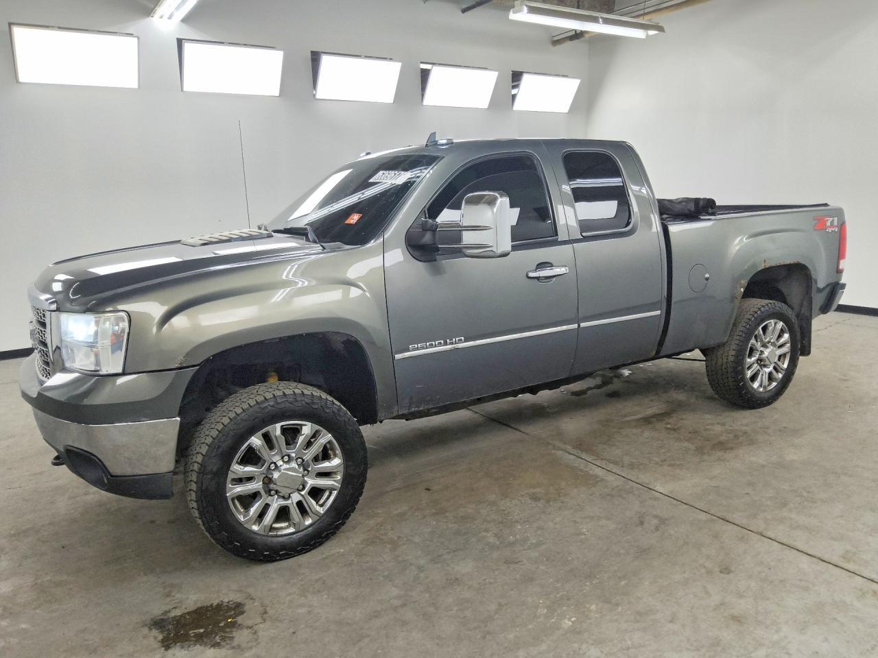 2011 GMC SIERRA 1GT220C82BZ301923