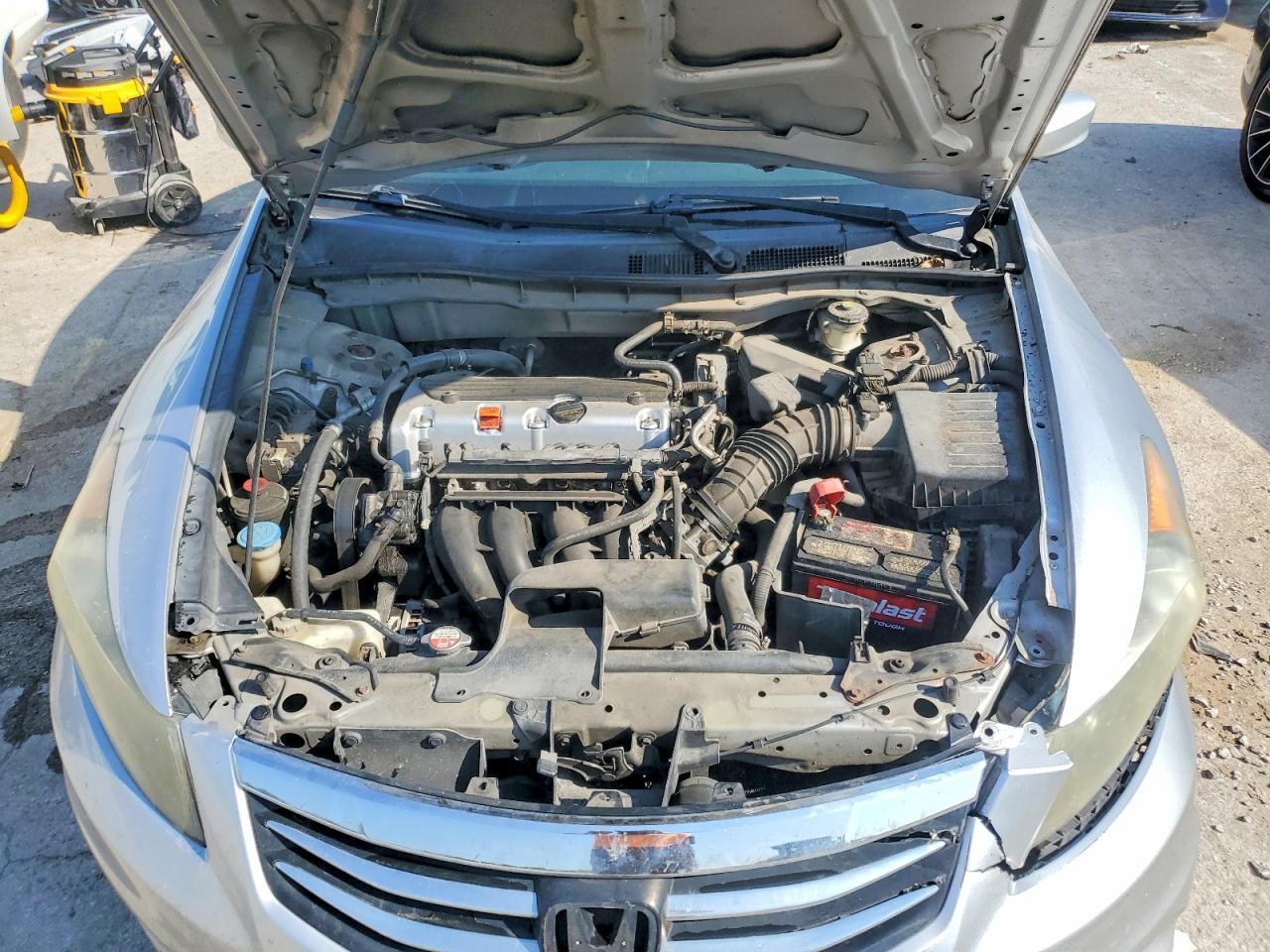 2011 HONDA ACCORD SE — Фото 11 из 12