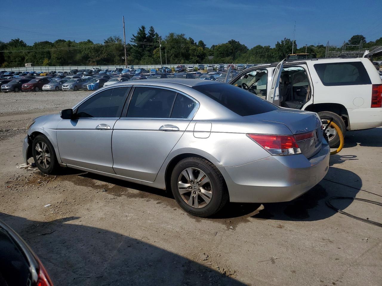 2011 HONDA ACCORD SE — Фото 2 из 12