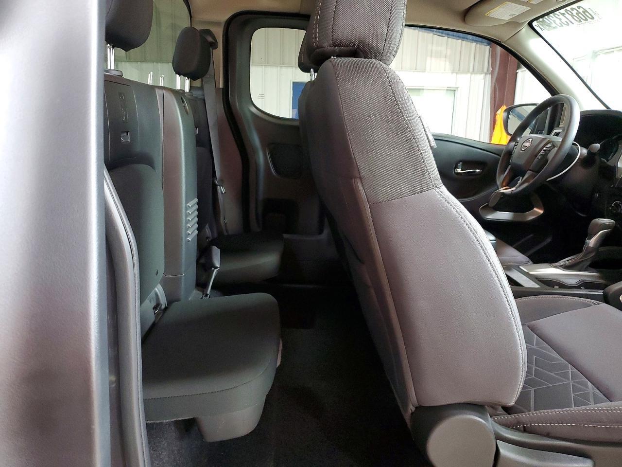 2025 NISSAN FRONTIER SV — Фото 10 из 13