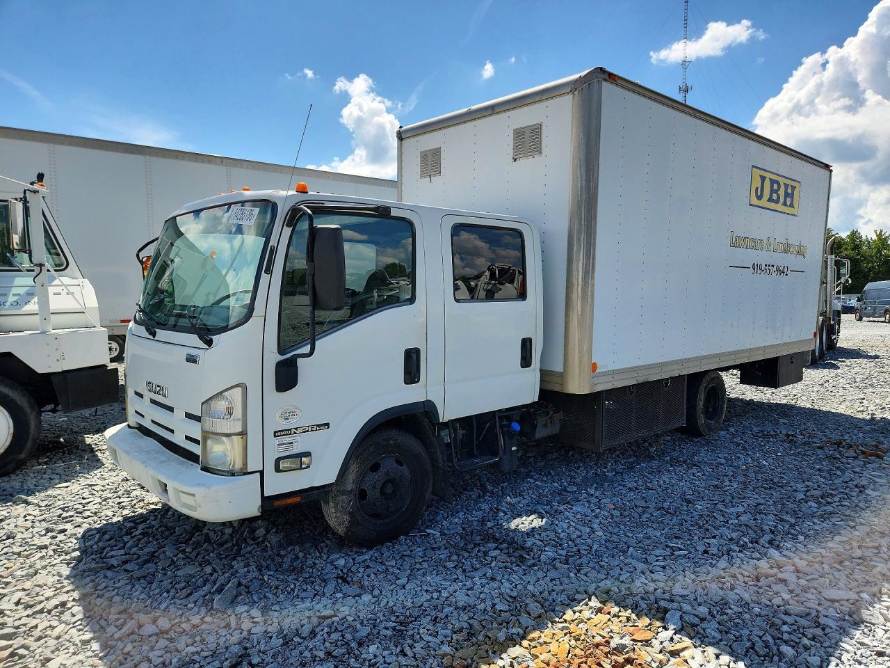 2011 ISUZU NPR JALC4J165B7000899