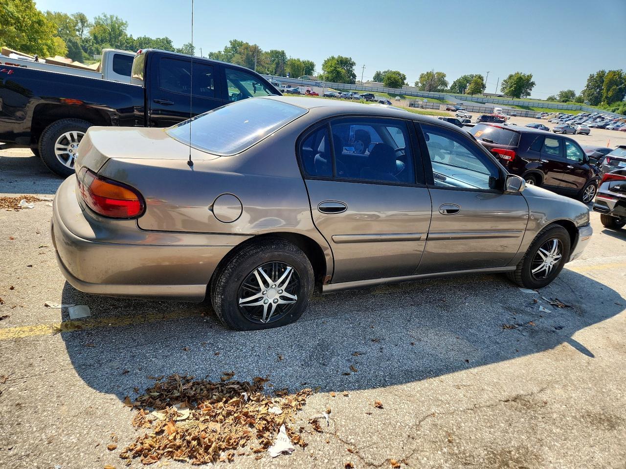 1999 CHEVROLET MALIBU — Фото 3 из 12