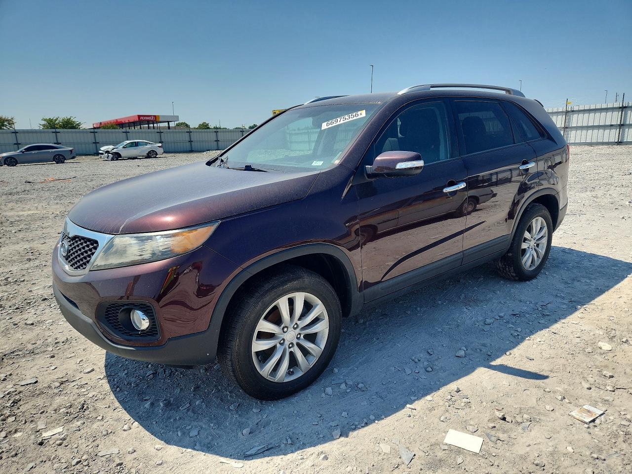 2011 KIA SORENTO 5XYKU3A16BG020689