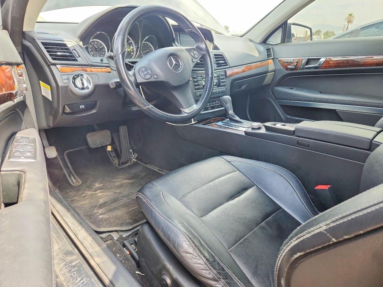2011 MERCEDES-BENZ E 350 — Фото 8 из 12