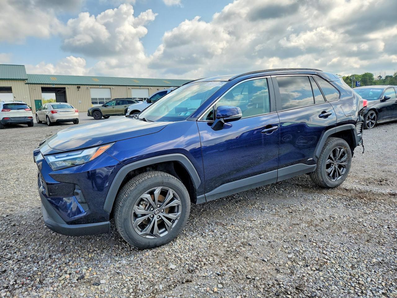 2025 TOYOTA RAV4 4T3B6RFV3SU183763