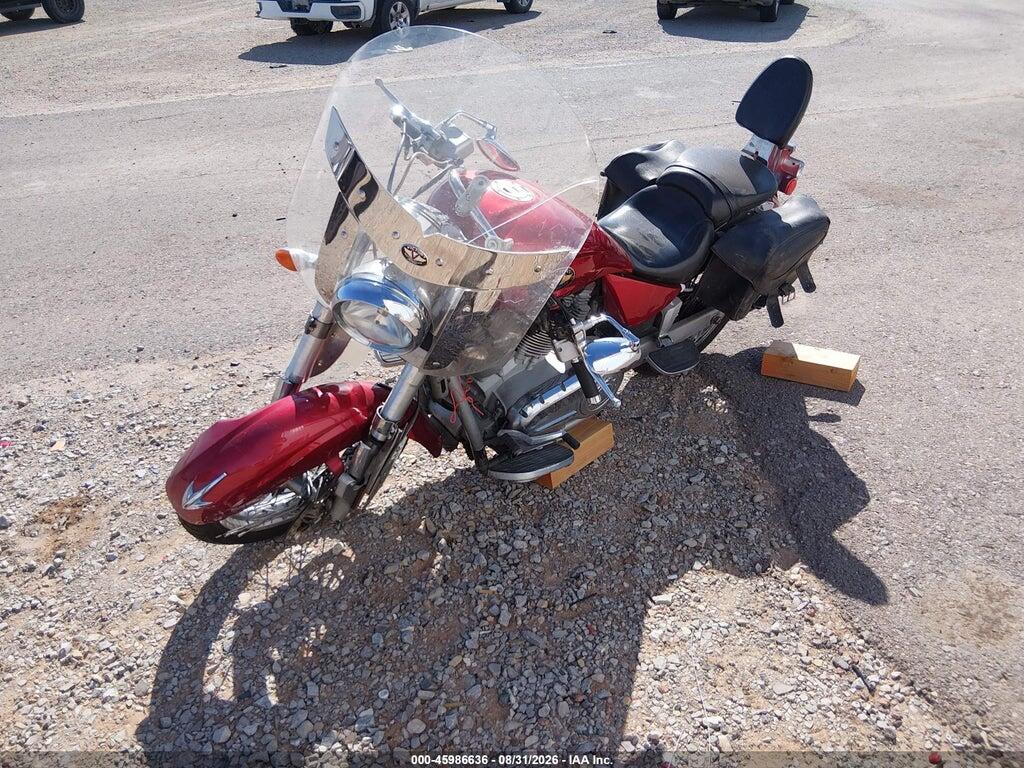 5VPCD16D843002926 2004 VICTORY MOTORCYCLES KINGPIN photo no. 2