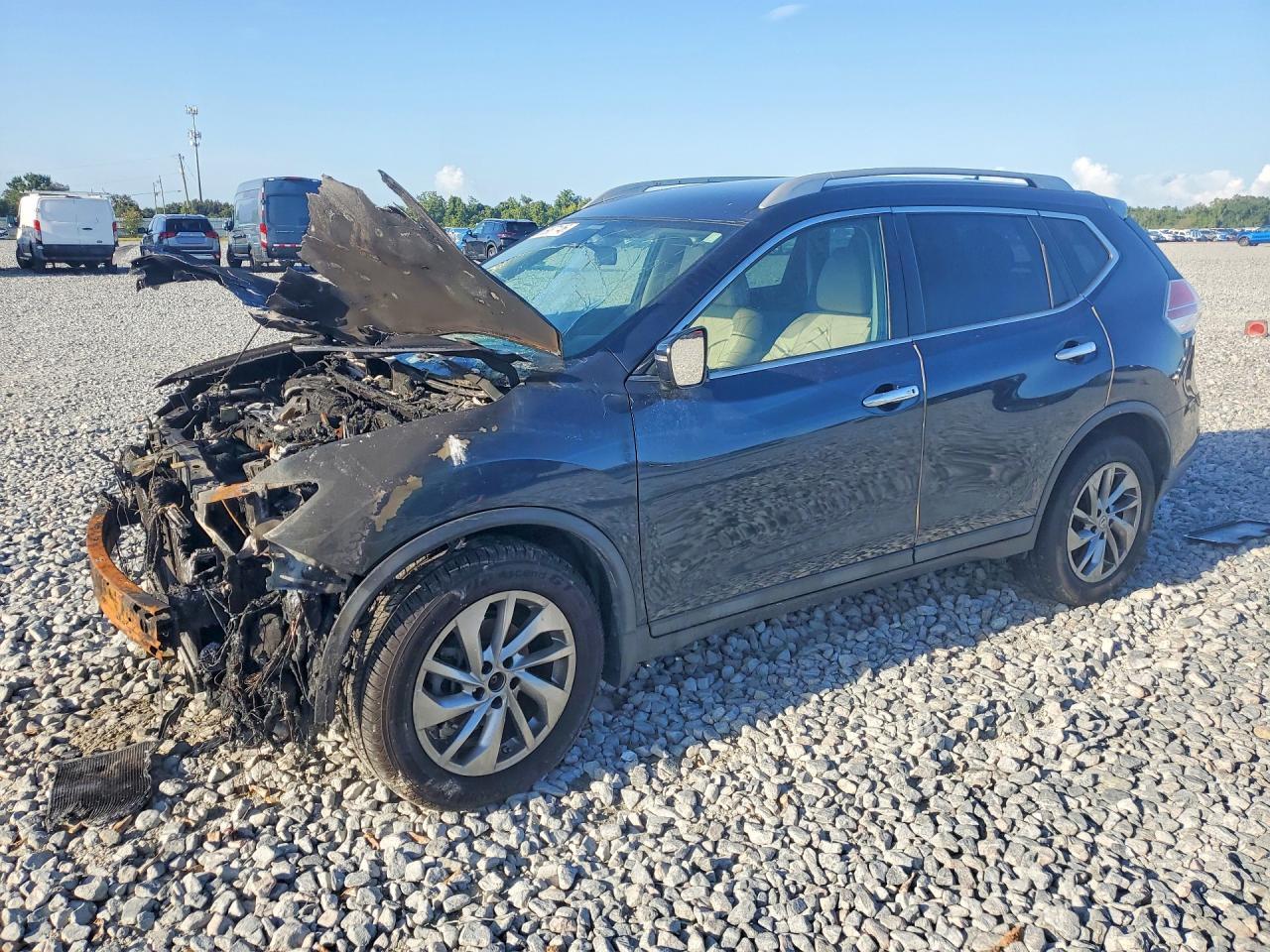 2015 NISSAN ROGUE 5N1AT2MT2FC915639