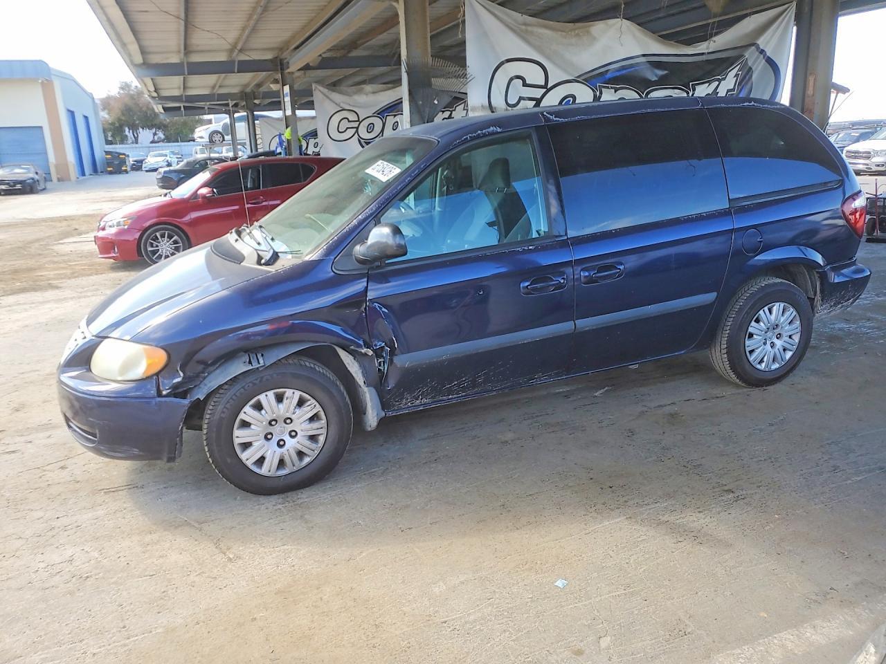 2006 CHRYSLER TOWN & COUNTRY 1A4GP45R26B586751