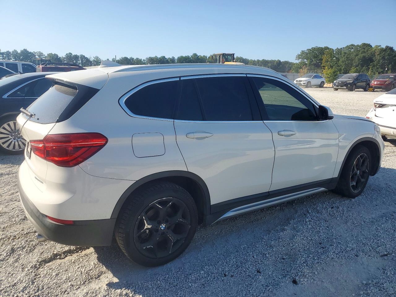 2018 BMW X1 SDRIVE28I — Фото 3 из 13
