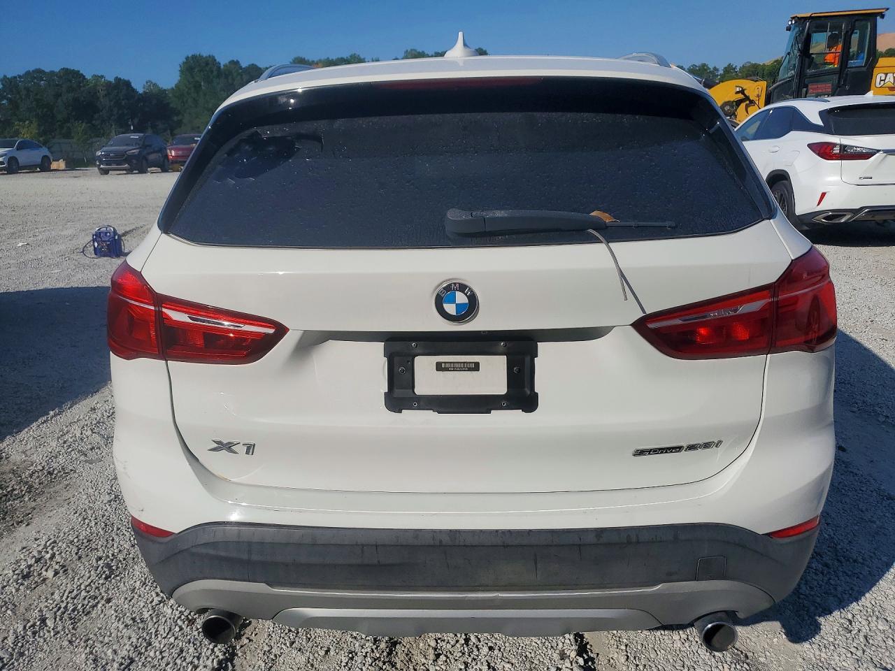 2018 BMW X1 SDRIVE28I — Фото 6 из 13
