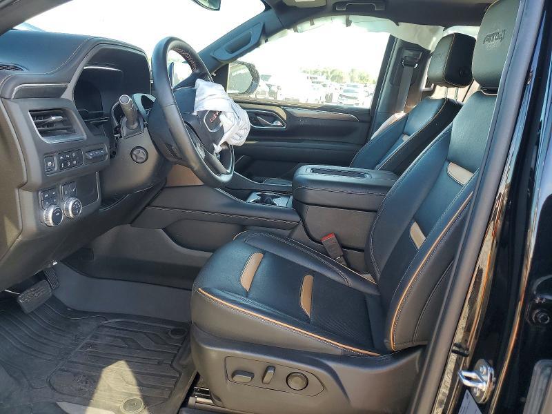 2024 GMC YUKON AT4 — Фото 7 из 14