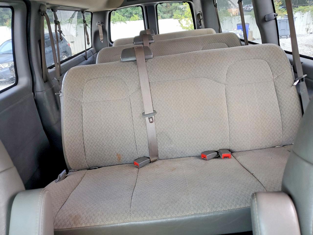 2017 CHEVROLET EXPRESS G3500 LT — Фото 10 из 13