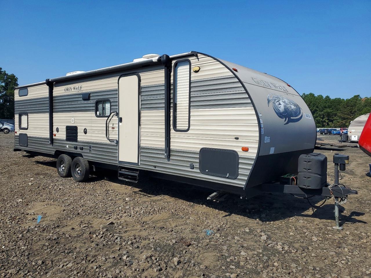2018 FOREST RIVER GREY WOLF 4X4TCKE24JX129565