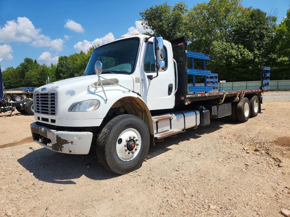 2017 FREIGHTLINER M2 1FVHCYCY4HHHN2458