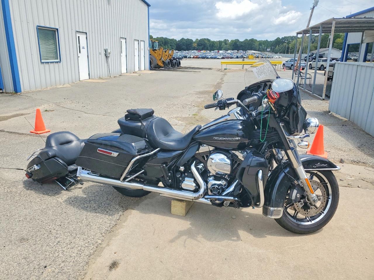 2016 HARLEY-DAVIDSON FLHTKL 1HD1KKL16GB674858