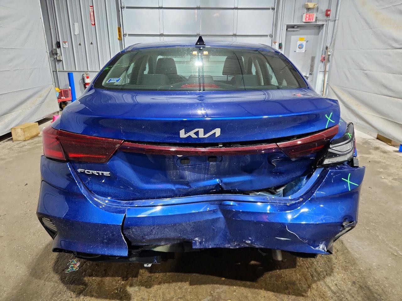 2023 KIA FORTE LXS — Фото 6 из 12