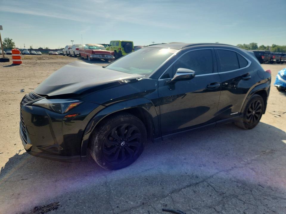 2021 LEXUS UX JTHP9JBH8M2047105