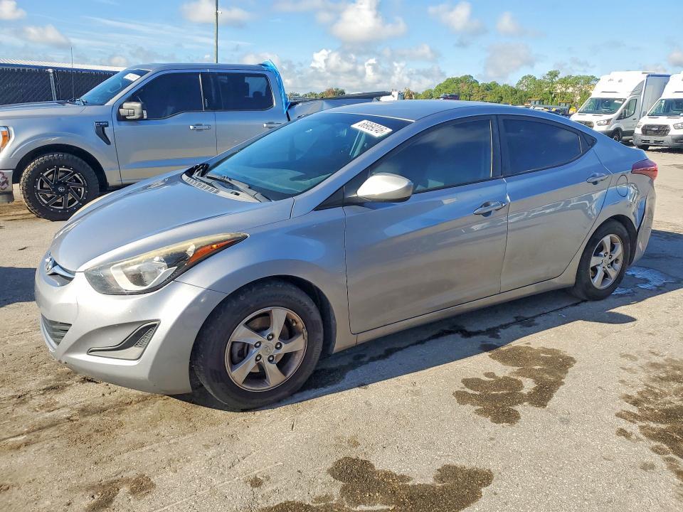 2015 HYUNDAI ELANTRA 5NPDH4AE6FH642309