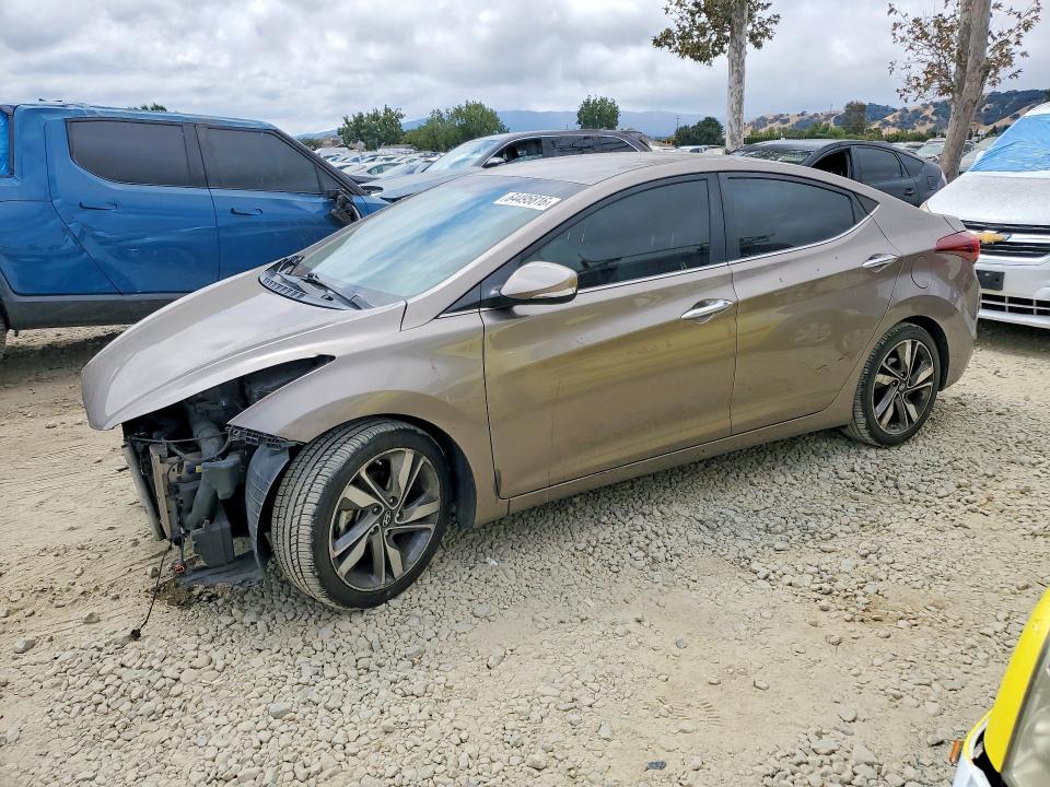 2015 HYUNDAI ELANTRA 5NPDH4AE8FH571582