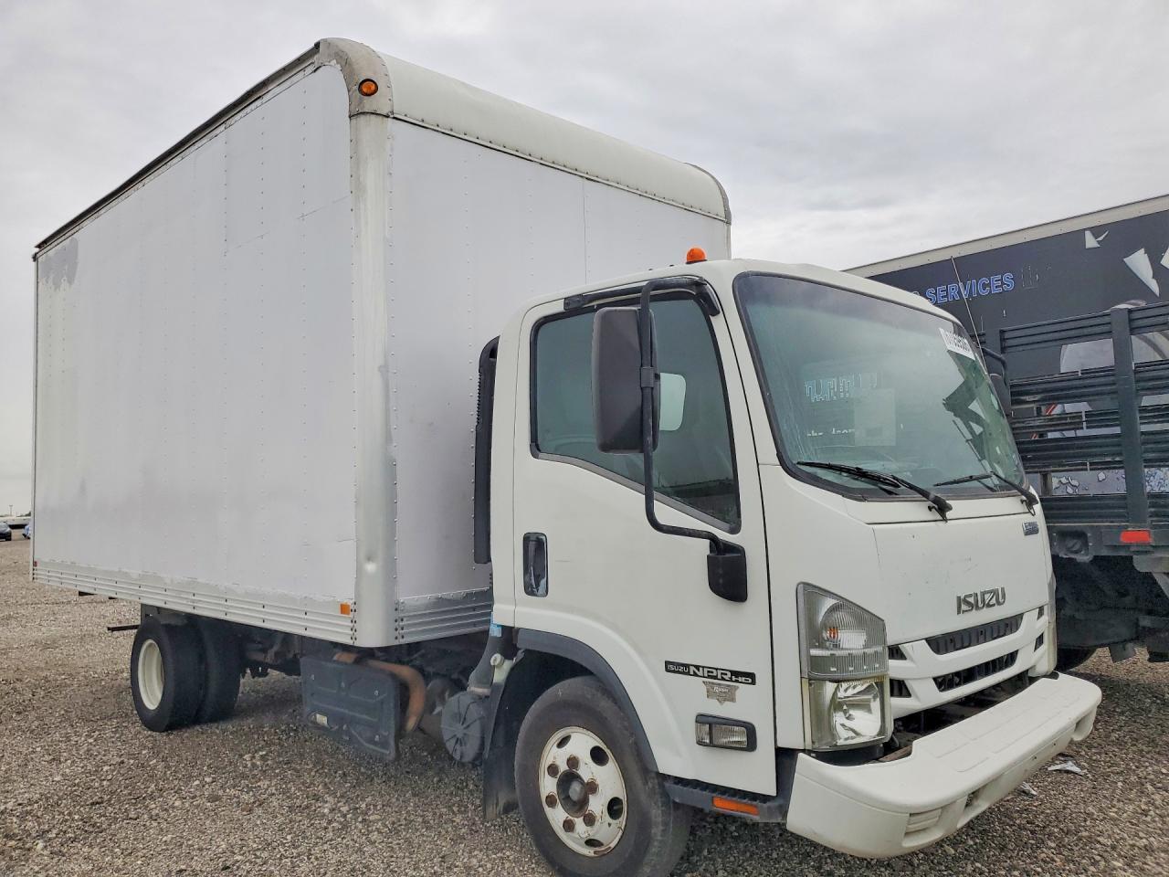 2017 ISUZU NPR HD BOX TRUCK — Фото 4 из 13
