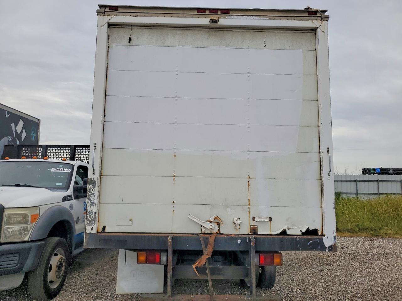 2017 ISUZU NPR HD BOX TRUCK — Фото 6 из 13