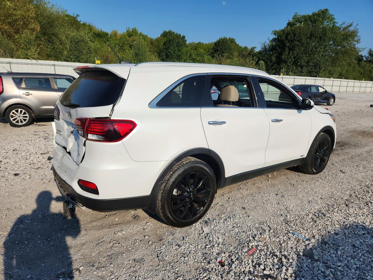 2020 KIA SORENTO EX V6 — Фото 3 из 13