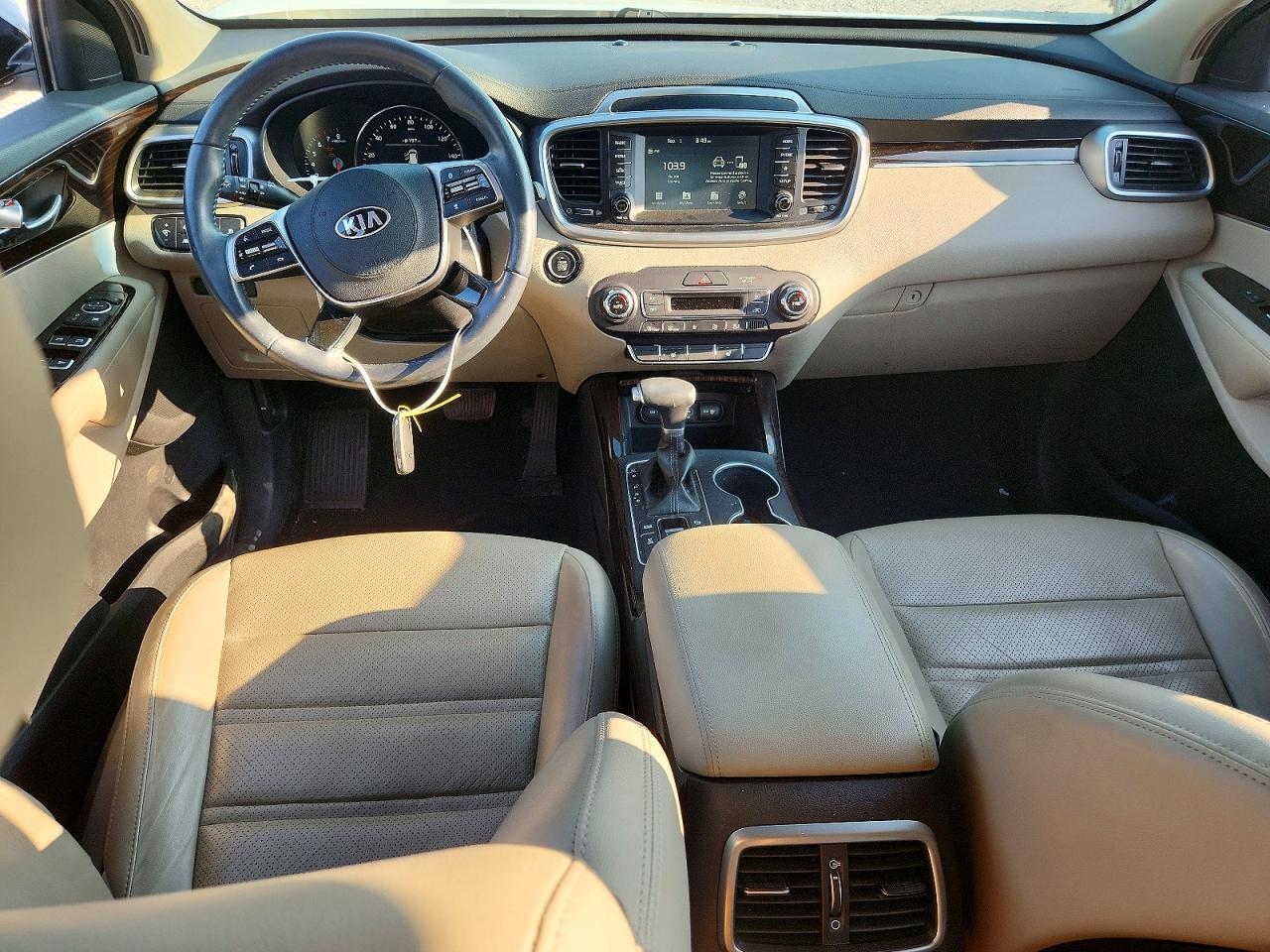 2020 KIA SORENTO EX V6 — Фото 8 из 13