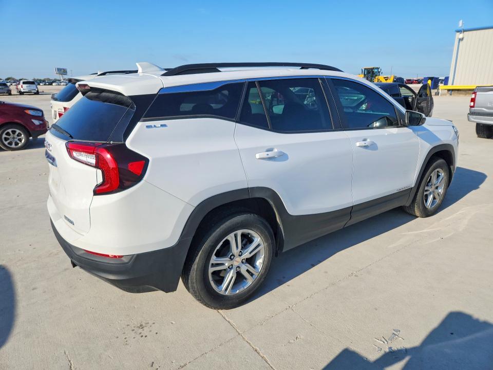2024 GMC TERRAIN SLE — Фото 3 из 13