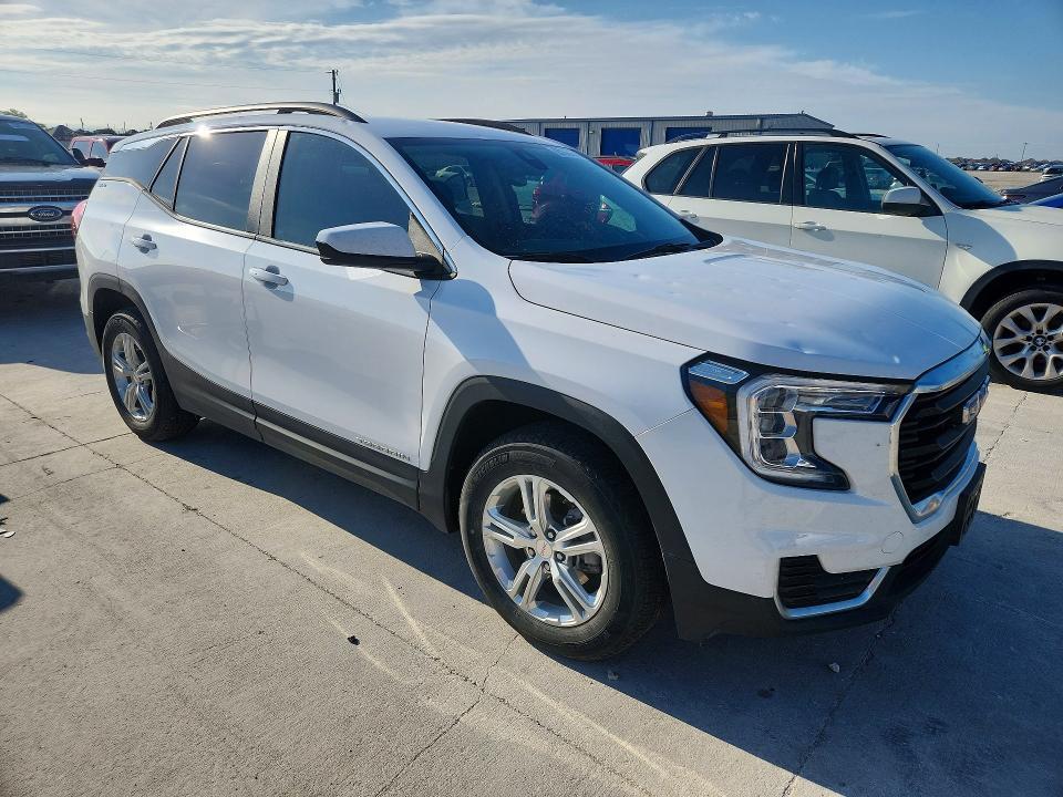 2024 GMC TERRAIN SLE — Фото 4 из 13