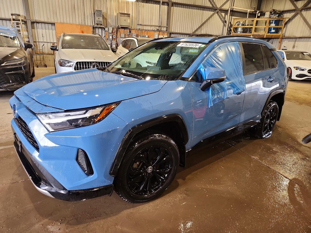 2022 TOYOTA RAV4 SE