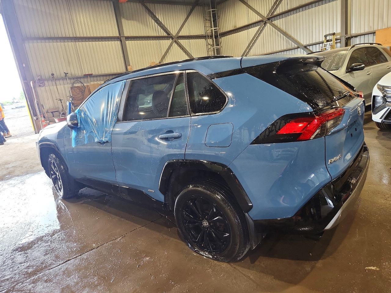 2022 TOYOTA RAV4 SE — Фото 2 из 12