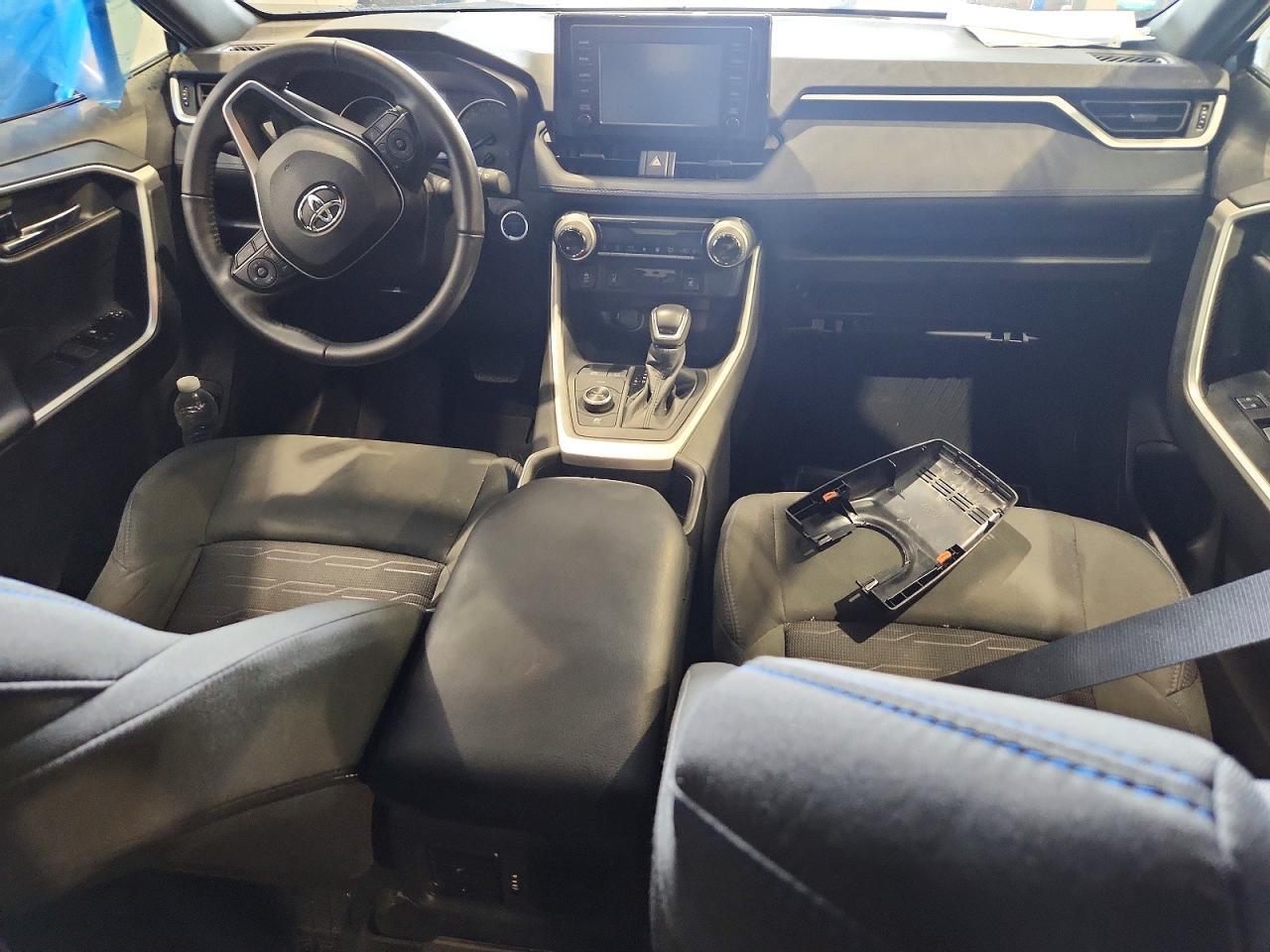 2022 TOYOTA RAV4 SE — Фото 8 из 12