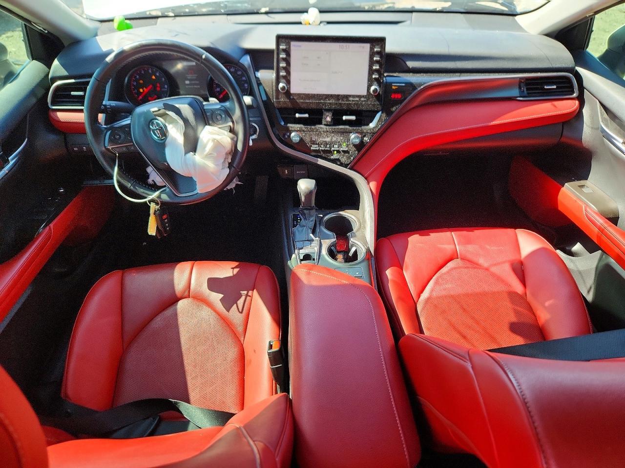 2021 TOYOTA CAMRY XSE — Фото 8 из 12