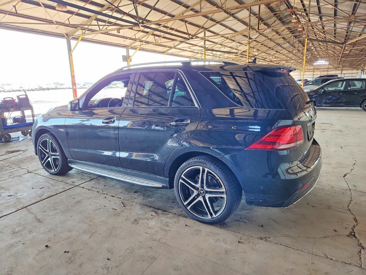 2018 MERCEDES-BENZ GLE 43 AMG — Фото 2 из 13