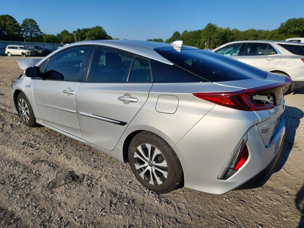 2021 TOYOTA PRIUS PRIME XLE — Фото 2 из 12