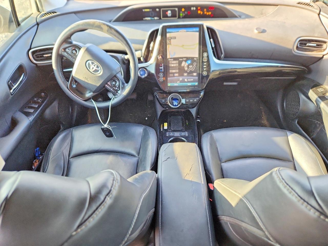 2021 TOYOTA PRIUS PRIME XLE — Фото 8 из 12