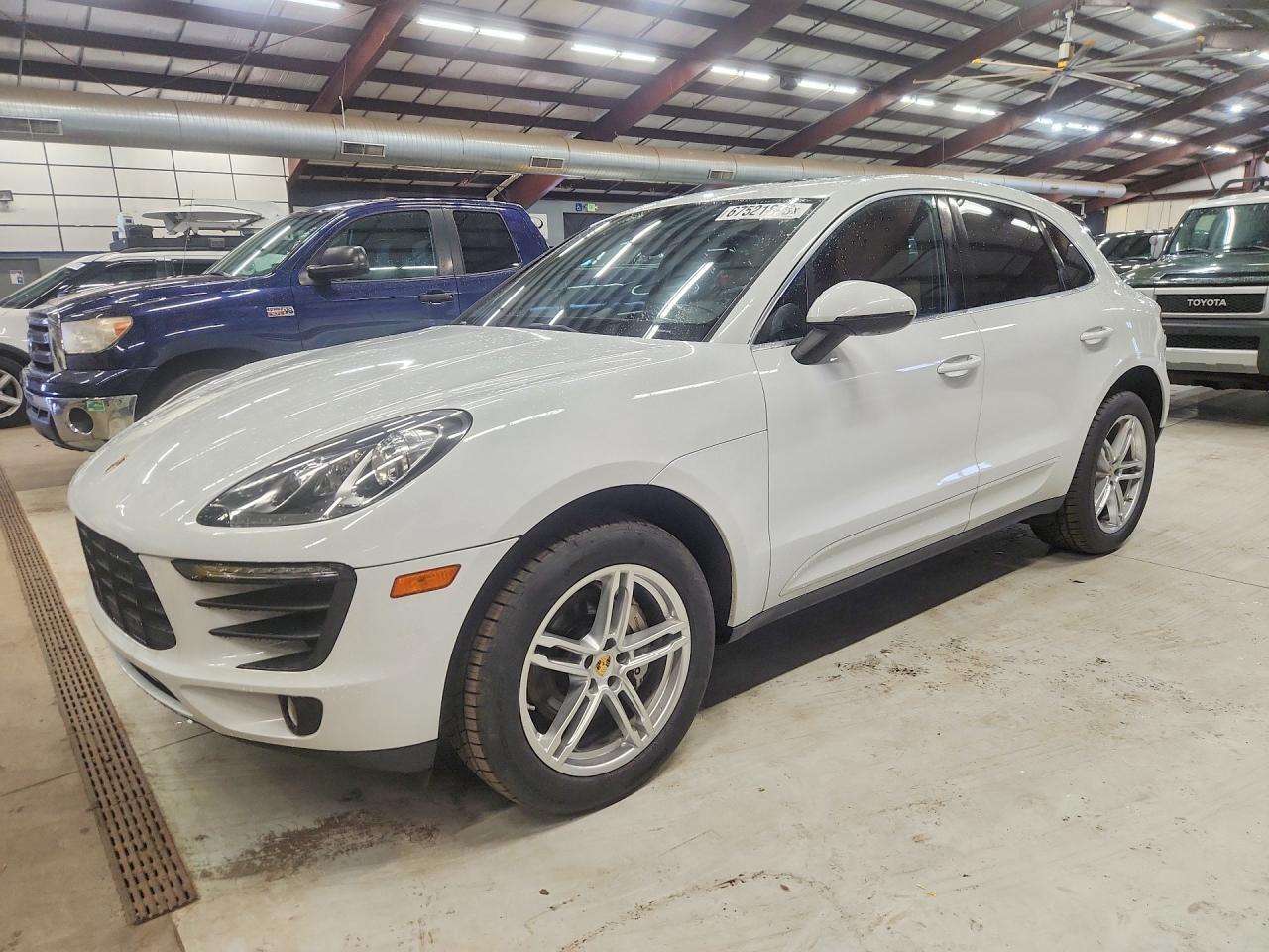 2017 PORSCHE MACAN WP1AB2A5XHLB20594