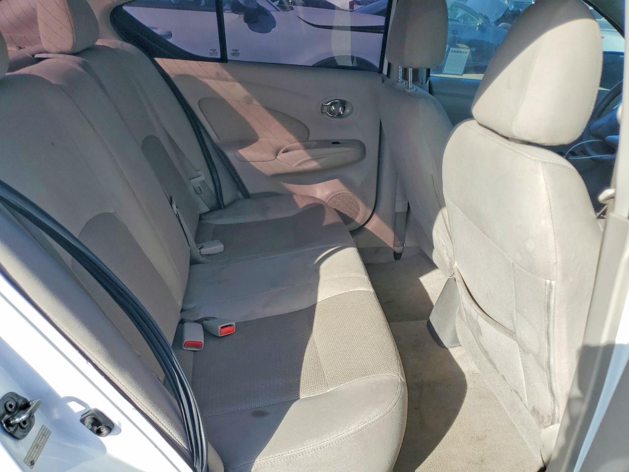 2015 NISSAN VERSA 1.6 SV — Фото 10 из 12