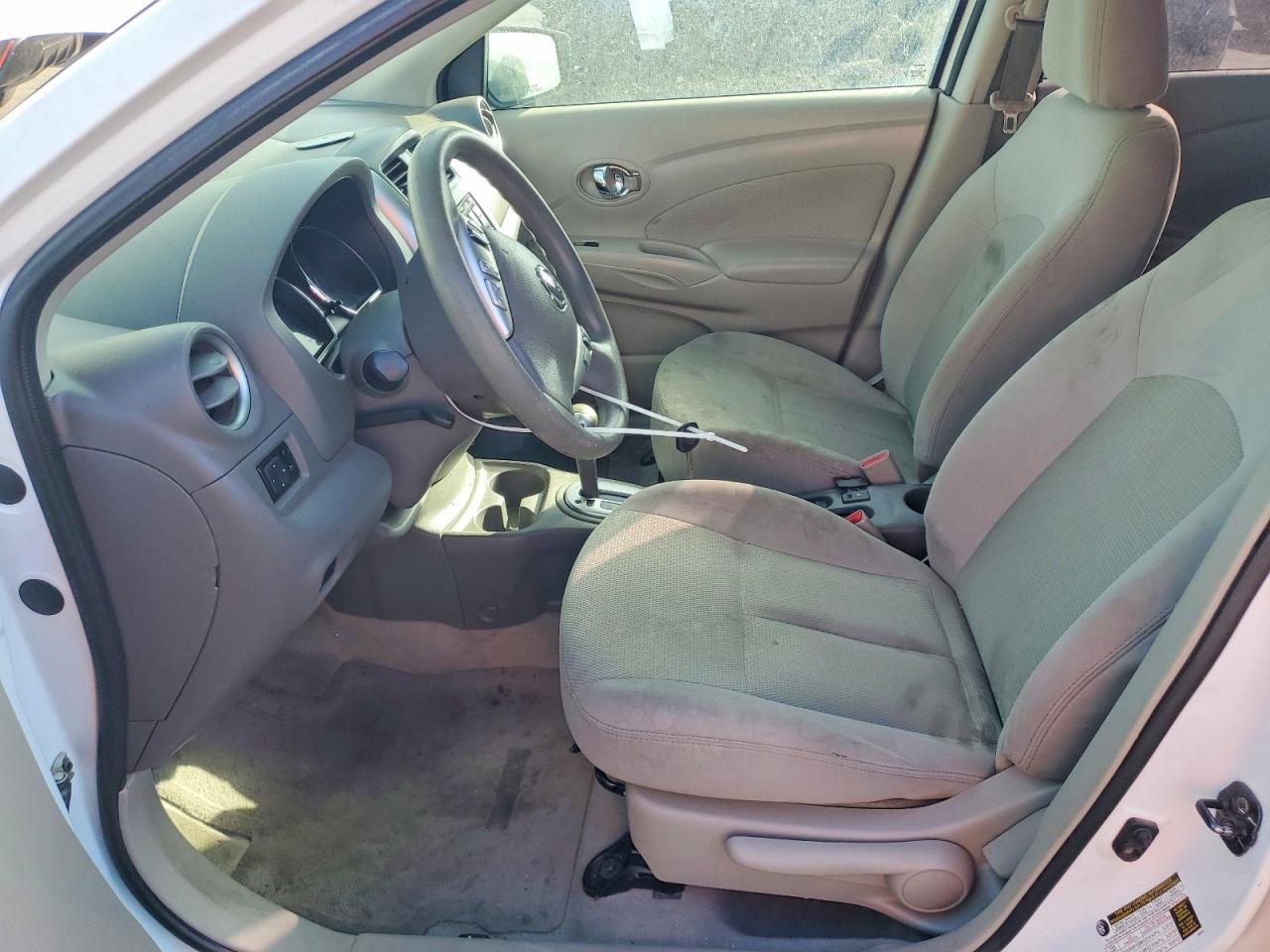 2015 NISSAN VERSA 1.6 SV — Фото 7 из 12
