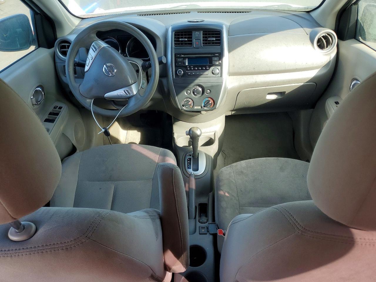 2015 NISSAN VERSA 1.6 SV — Фото 8 из 12