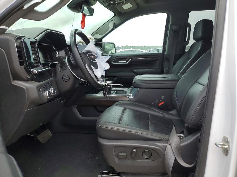 2024 GMC SIERRA K1500 SLT — Фото 7 из 12
