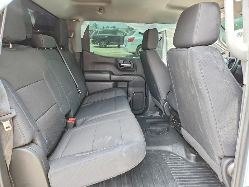 2024 GMC SIERRA K1500 — Фото 10 из 12