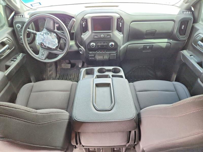 2024 GMC SIERRA K1500 — Фото 8 из 12