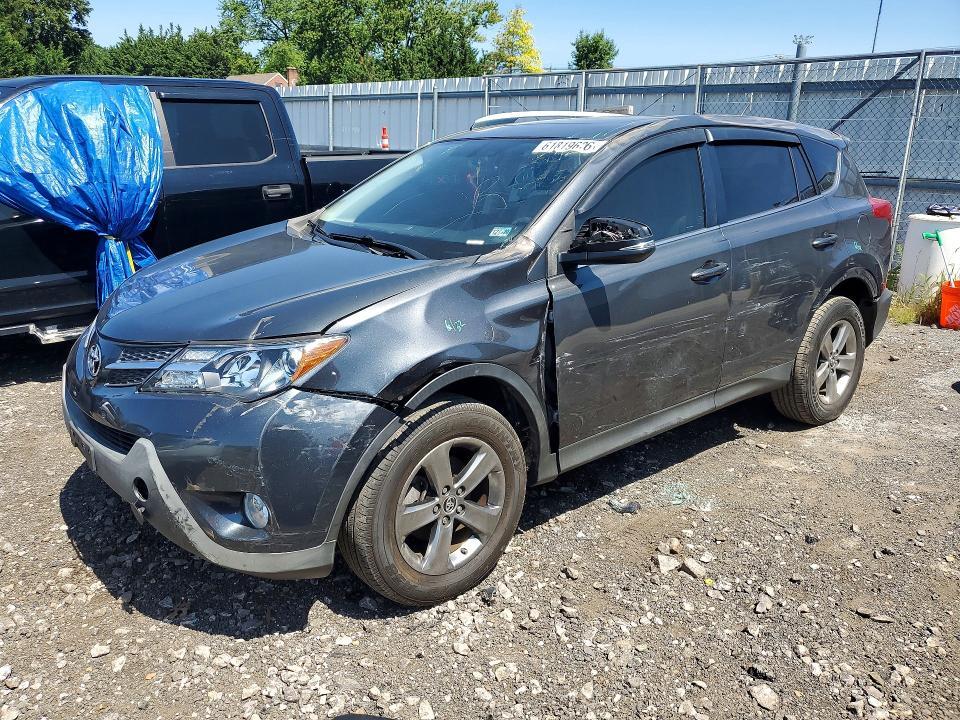 2015 TOYOTA RAV4 JTMWFREV7FD069822