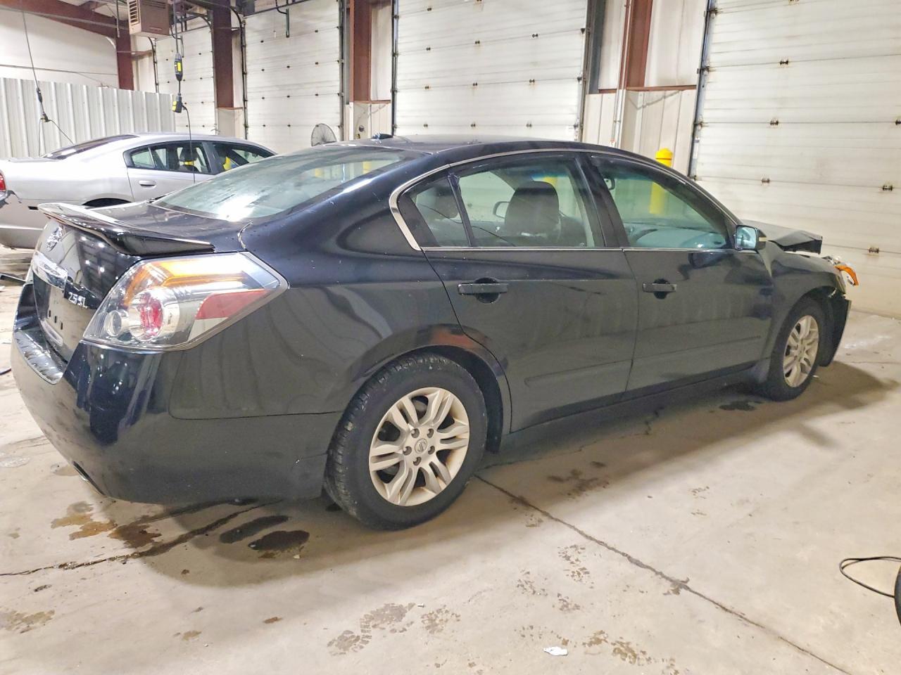 2010 NISSAN ALTIMA 2.5 — Фото 3 из 13