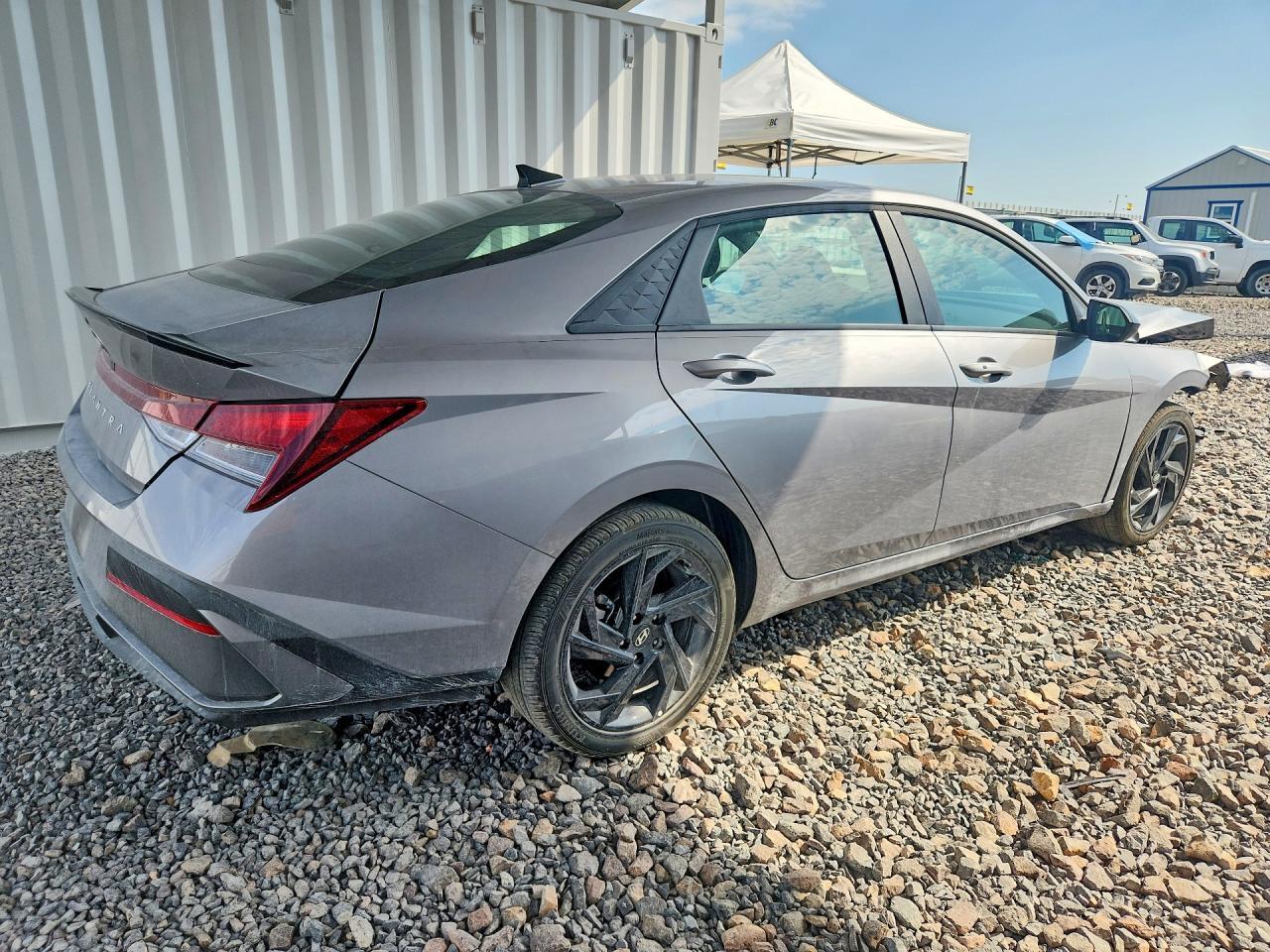 2026 HYUNDAI ELANTRA SEL SPORT — Фото 3 из 13