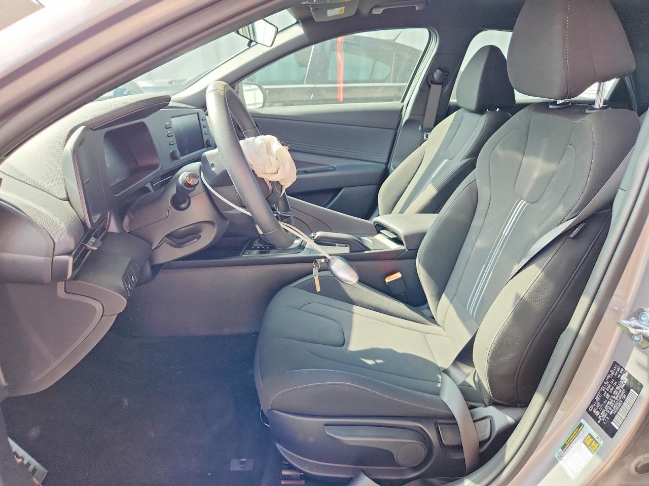 2026 HYUNDAI ELANTRA SEL SPORT — Фото 7 из 13