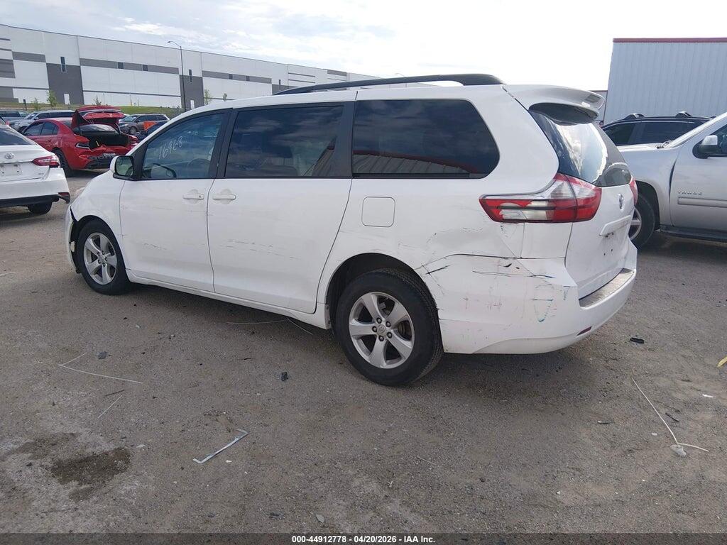 5TDKK3DC8FS577924 2015 TOYOTA SIENNA photo no. 3